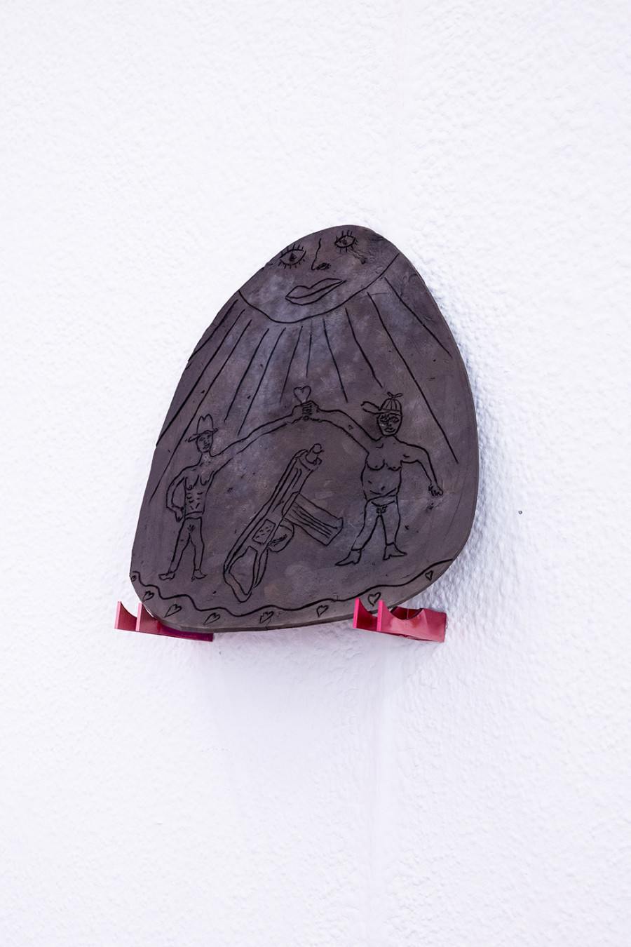 Installation view, Felix Stöckle, PINK HAWK DOWN, KRONE COURONNE, 2024. Credit © Jerlyn Heinzen
