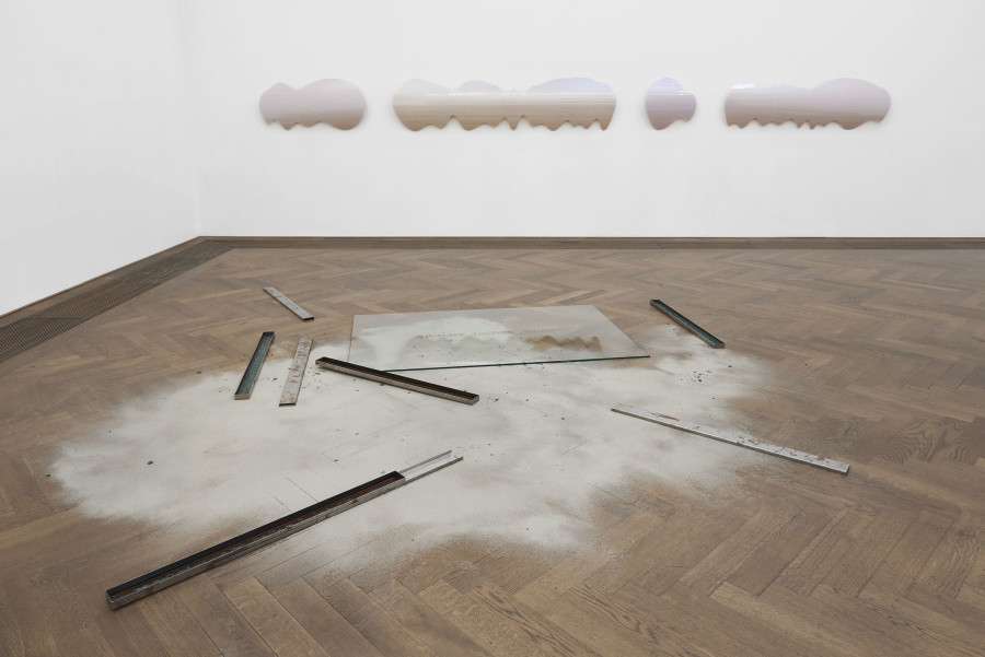 Installation view, Eine Karte -35/65+, view on (front) Marie Matusz, Storytellers, 2017/2019, and (back f.l.t.r.) Jürg Stäuble, Beidseits 2/4, 2007, Beidseits 3/10, 2006, Beidseits 2/2, 2007, Beidseits 3/9, 2007, Kunsthalle Basel, 2019. Photo: Philipp Hänger / Kunsthalle Basel