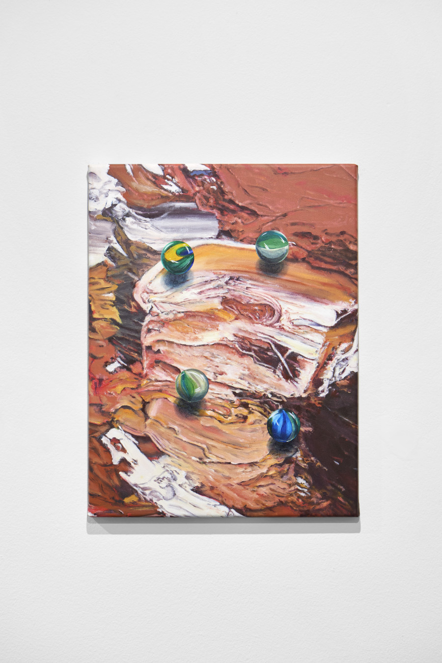 Mathieu Dafflon, Anna’s marbles, 2022. Oil on canvas, 42 x 32 cm, (Ref. DAF010207). Photo: by Philipp Hänger