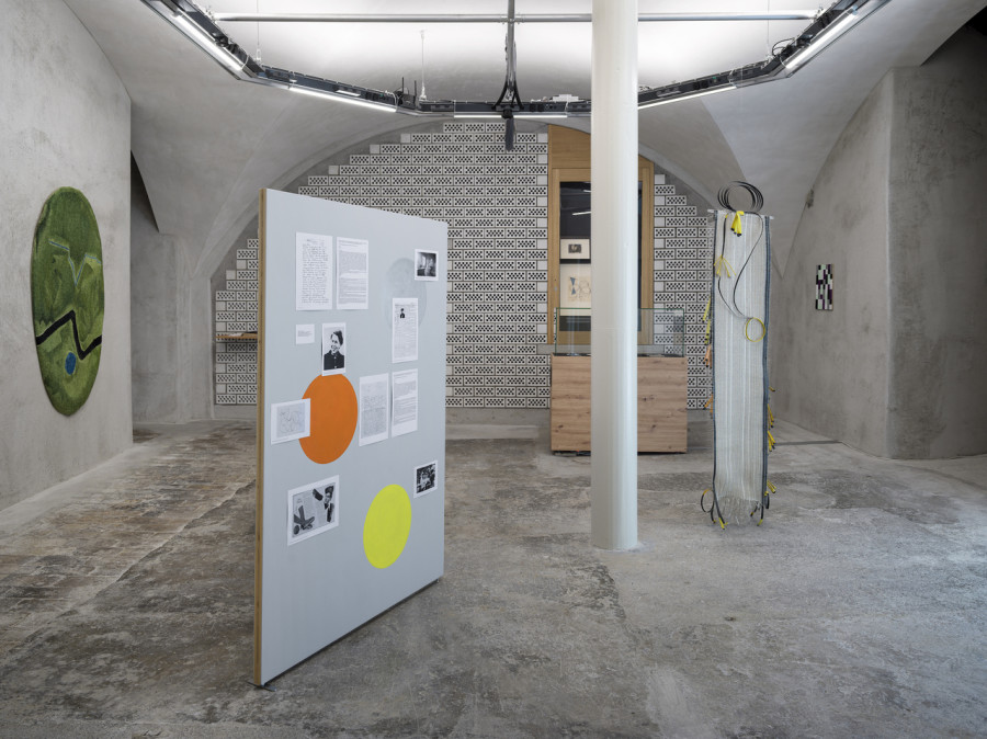 Exhibition view Sophie Taeuber-Arp / Mai-Thu Perret «Ich bin wü ü ü ü ü ü ü ü tend», Cabaret Voltaire 2022. Photo: Cedric Mussano