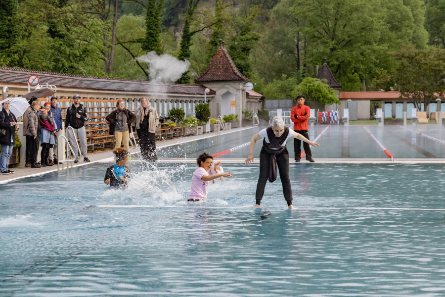 Live Performance Ei Arakawa, Don't Give Up, 13.05.2023, Les Bains de la Motta, Kunsthalle Friart Fribourg. Photo Julie Folly
