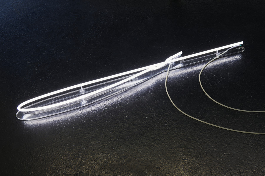 Nicole Bachmann, Scribble, 2017. Neon, transformer. 6 x 24.5 x 150 cm. Edition of 3 (+1 AP). Courtesy of the artist and VITRINE. Photographer: Nici Jost.