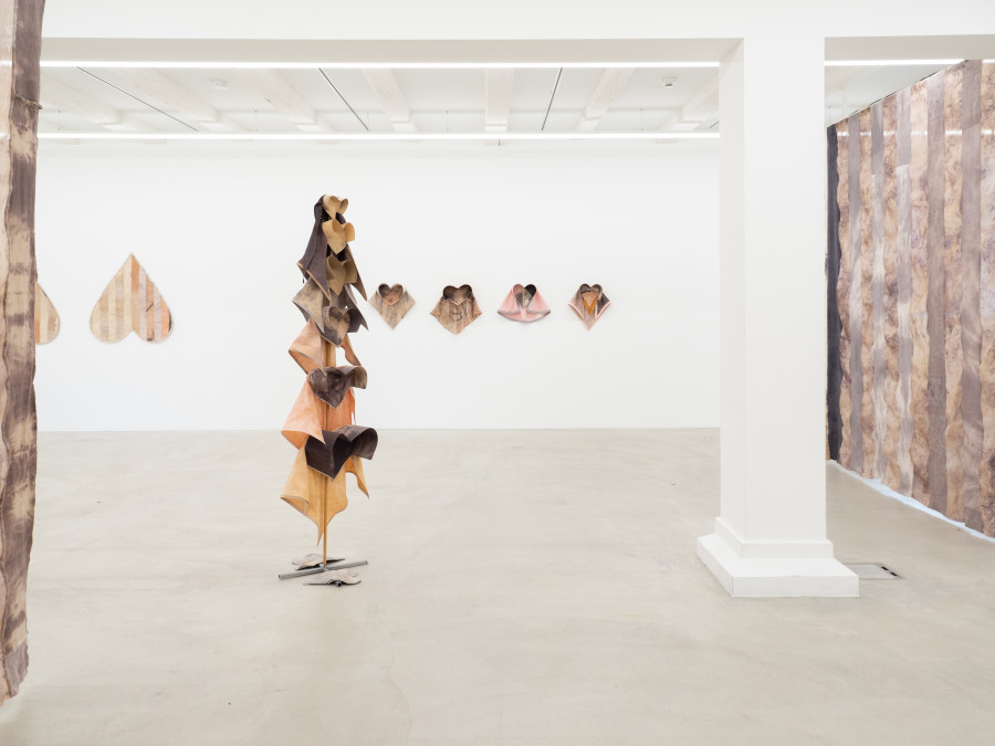 Worldly Hearts, Anna Reutinger, Ausstellungsraum Klingental, Basel, CH, 2024.
