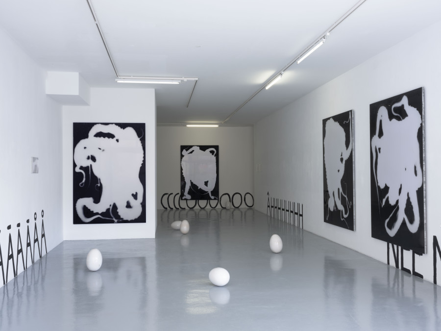 Exhibition view, Fabian Marti, Vide tentaculaire, Wilde, 2022. Photo: Tara Ulmann