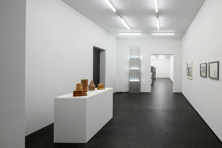 Installation view, Collection in Focus. Hugo Suter, Aargauer Kunsthaus, 3.9. – 12.11.2023. Courtesy Aargauer Kunsthaus, Aarau, © Nachlass Hugo. Photo: René Rötheli, Baden