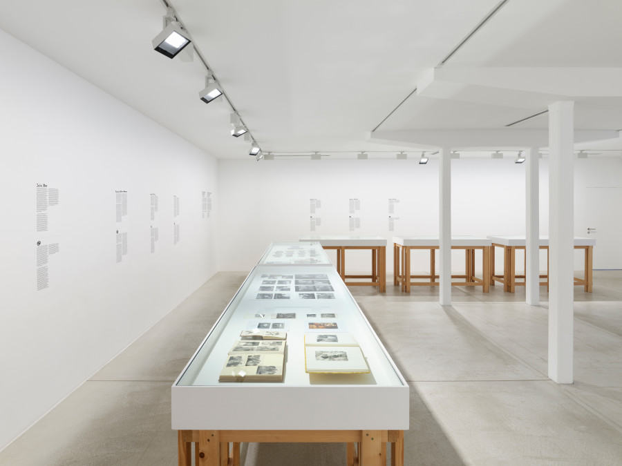 Installation view Chosen Family – Less Alone Together, Fotomuseum Winterthur © Fotomuseum Winterthur / Conradin Frei