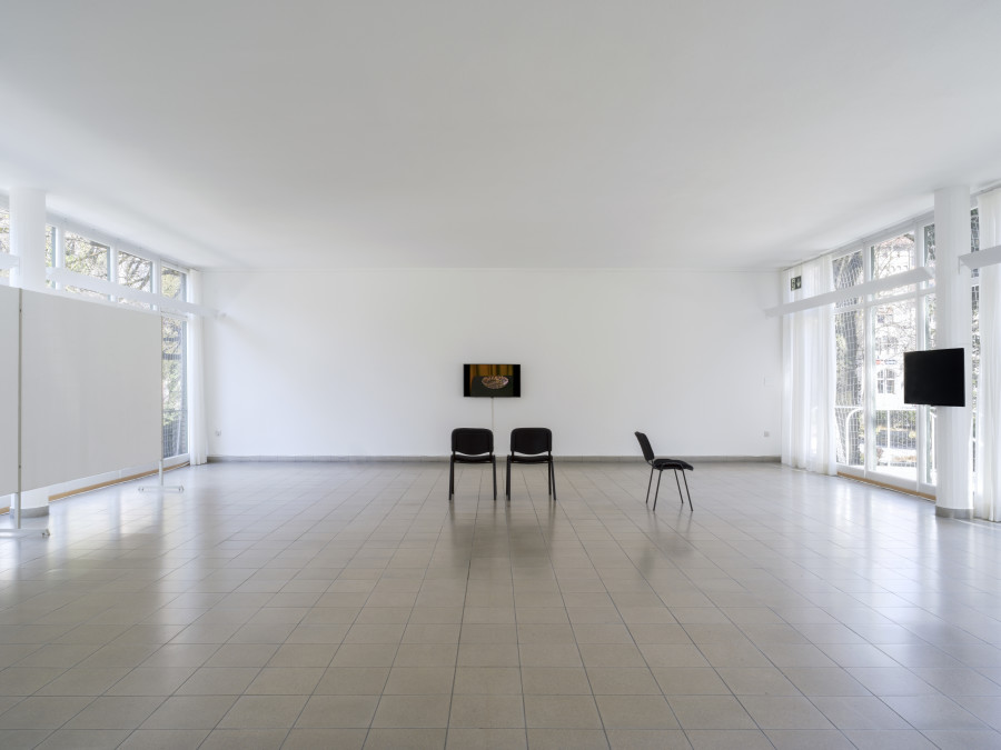 Tourism, Kunsthaus Glarus, 2021, installation view. Photo: CE