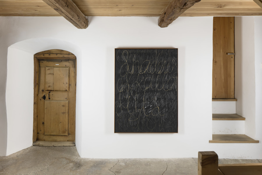 donna Kukama, Shadows of fallen fists fighting for fake traumas, 2020, Graphite, oil pastel, acrylic and lies on canvas, 133 x 100 x 5 cm. Photo: Ralph Feier, Courtesy of the artist and Galerie Tschudi