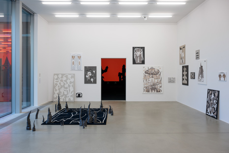 lnstallationsansicht Augustin Rebetez. Vitamin, 18.2. - 29.5.2023, Aargauer l<unsthaus Aarau, Augustin Rebetez, Internai Relations, 2023, ln Zusammenarbeit mit Michèle Martin, Untitled, 2023, in Zusammenarbeit mit Jeanne Braquet. Fotos: ullmann.photography