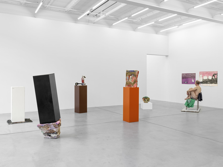 Installation view, Franz West, Die frühen Werke / Early Works, Galerie Eva Presenhuber, Maag Areal, Zurich, 2025. © Archiv Franz West © Estate Franz West. Courtesy the artist and Galerie Eva Presenhuber, Zurich / Vienna. Photo: Stefan Altenburger Photography, Zürich