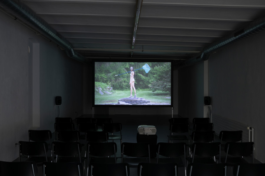 Martine Gutierrez, HEAD 2 TOE, 2015, Video collaboration with Sisters Weekend, 16:9 (colour, sound), 06:50’, Courtesy of the artist. Photo credits: marytwo