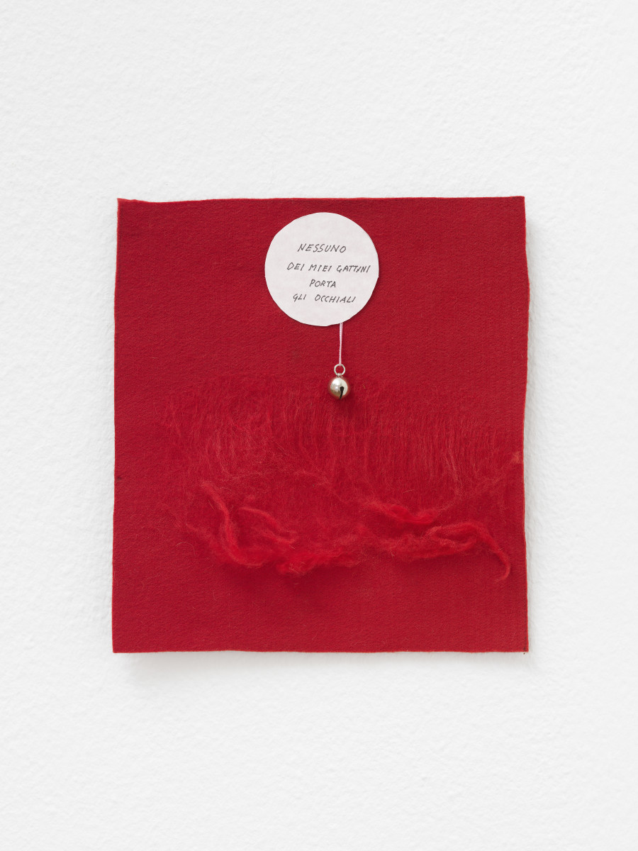 Cinzia Ruggeri, Nessuno dei miei gattini porta gli occhiali, 2018, Felt, collage and cat bell , 25 x 22 cm