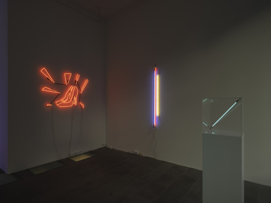 Exhibition view, LICHT, Galerie Lang + Pult, Zürich, 2022. Photo: Julien Gremaud