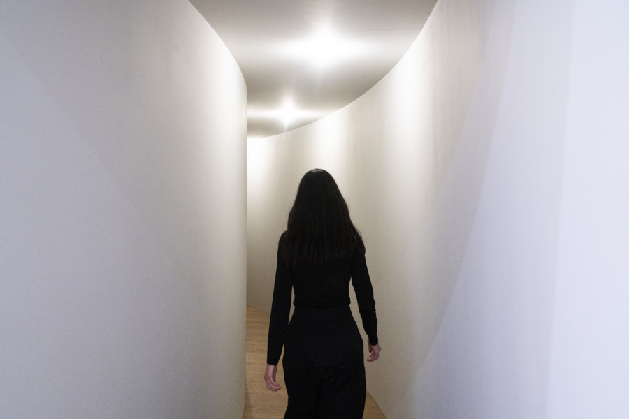 Robert Morris, Passageway, 1968 (reconstruction, 2023). Photo : MCBA, Etienne Malapert