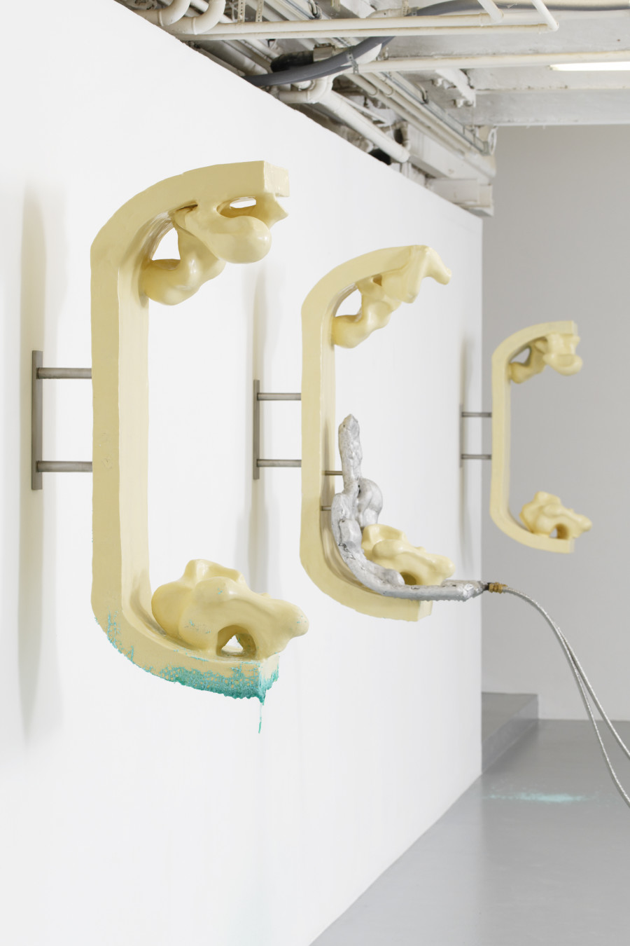 Exhibition view, Isabelle Andriessen, BUNK, CAN Centre d’art Neuchâtel, 2021. Photography: Aurélien Mole / all images copyright and courtesy of the artist and CAN Centre d’art Neuchâtel.