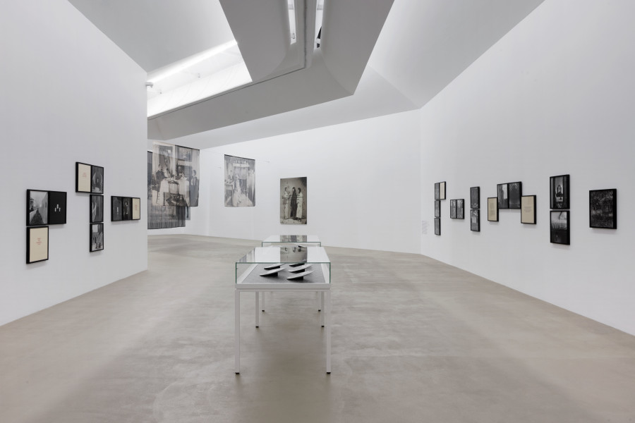 Exhibition view, Carrie Mae Weems, The Evidence of Things Not Seen, Kunstmuseum Basel, 2023-2024. © bei der Künstlerin / the artist. Photo Credit: Gina Folly