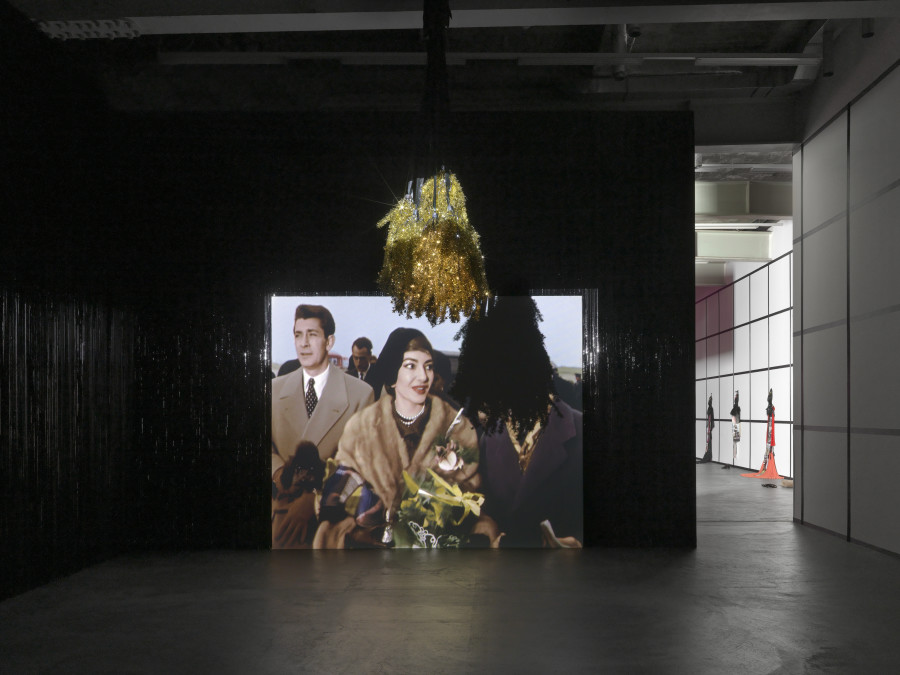 Installationsansicht / Installation view, Jacqueline Fraser, Kunsthalle Zürich, 2020. © Auszug von / Excerpt from "Maria by Callas“, ein Film von / a film by Tom Volf.
Foto / Photography: Annik Wetter