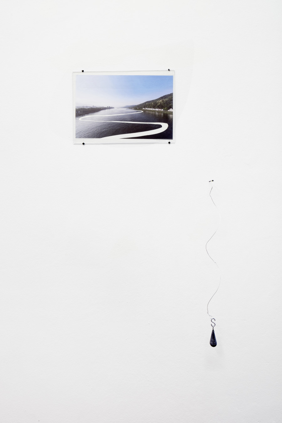 Exhibition view, Esther Kempf, WHITE WHITE NOISE, Zimmermannhaus Brugg, 2025. 90 Kilometer weisses weisses Rauschen, Zimmermannhaus © Kaspar Ruoff