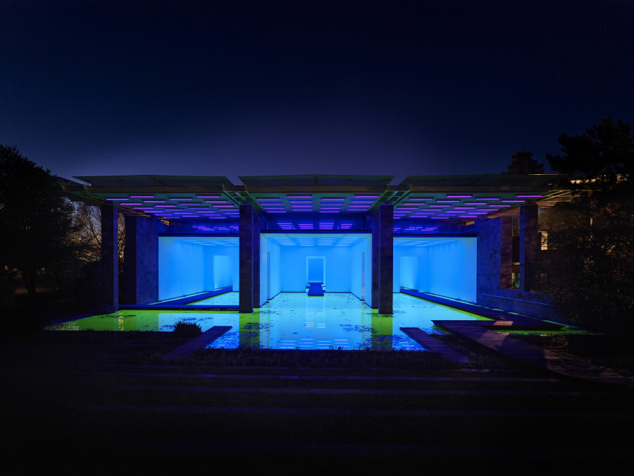 Installation view, Fondation Beyeler, Riehen/Basel, 2021 Courtesy of the artist; neugerriemschneider, Berlin; Tanya Bonakdar Gallery, New York / Los Angeles © 2021 Olafur Eliasson Photo: Mark Niedermann