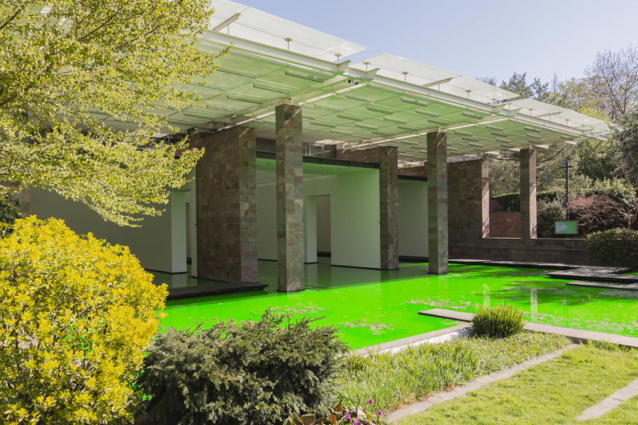 Installation view: Fondation Beyeler, Riehen/Basel, 2021 Courtesy of the artist; neugerriemschneider, Berlin; Tanya Bonakdar Gallery, New York / Los Angeles © 2021 Olafur Eliasson Photo:Pati Grabowicz