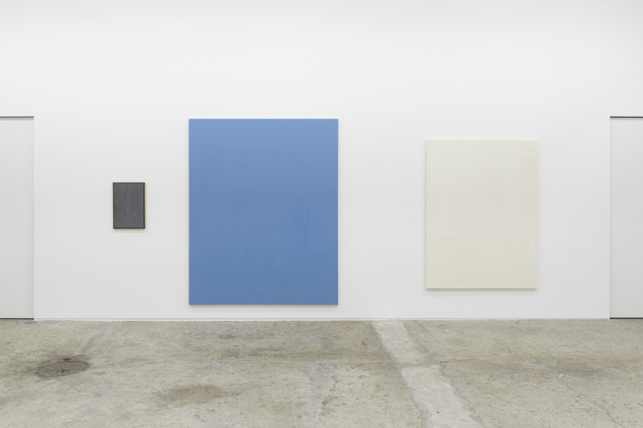 Exhibition view, Günther Wizemann, Oil Colour for Artists, Galerie Mark Müller, 2024. Copyrigh: the photographer Conradin Frei, the artist Günther Wizemann and the gallery.