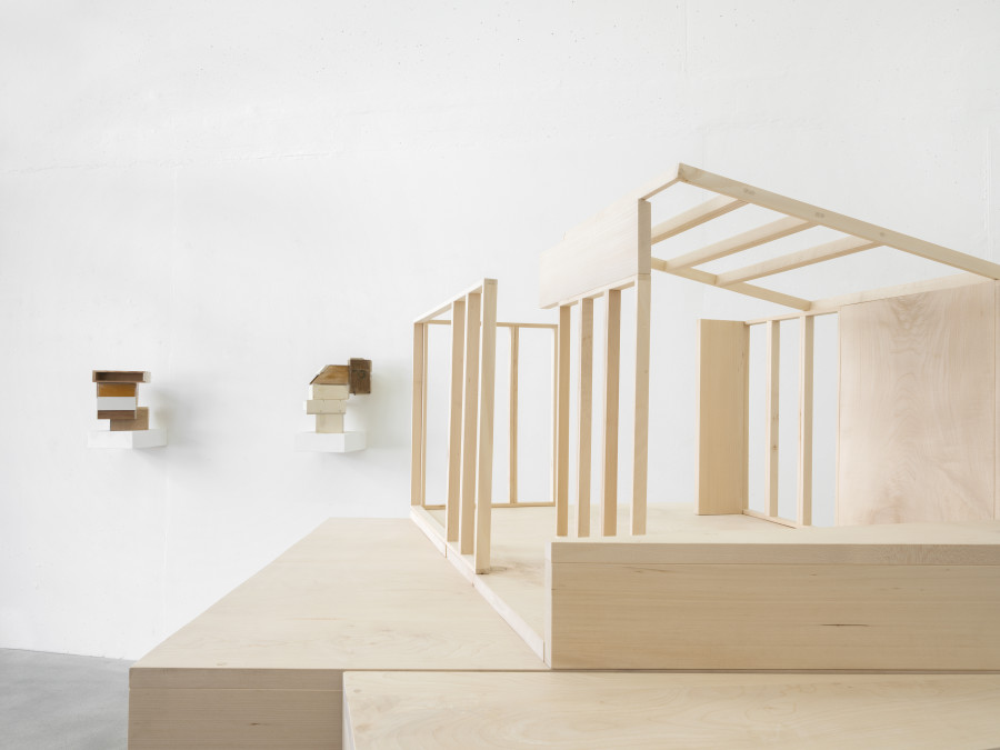 Mengzhi Zheng, Exhibition View, © Julien Gremaud. Courtesy of the artist and Heinzer Reszler gallery.