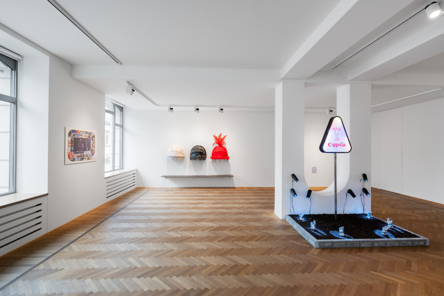 Installation view of Vincent Grange, 'The Madwomen of Chaillot', 2025, Galerie Fabian Lang, Zürich. Courtesy of the artist and Galerie Fabian Lang. © The artist and Galerie Fabian Lang