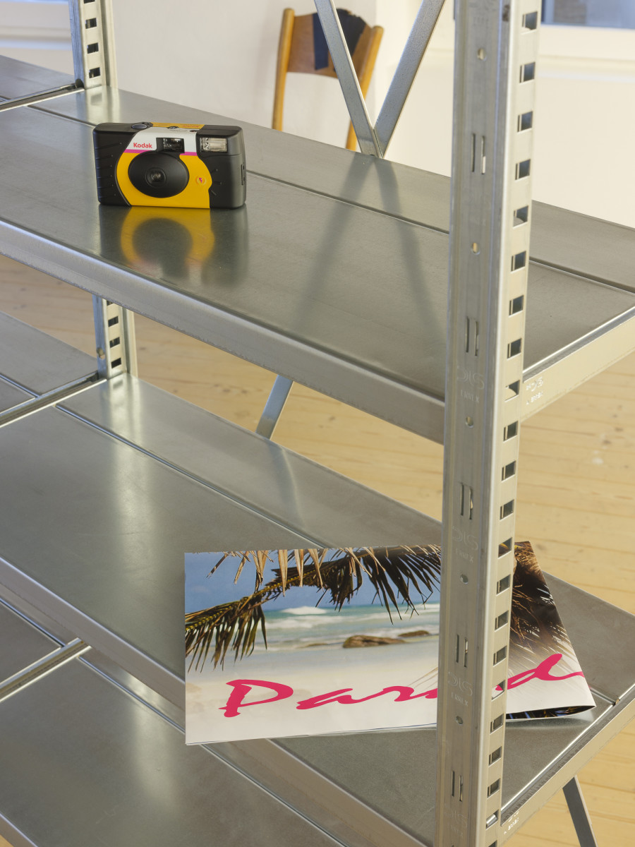 Emilie Guenat, Archivage 2025 / CAN / 30 ans, 2025, et Kunsthaus Neverländ, Paradise (2003, l’année du silence organisé), 2025. Photography: Sebastian Verdon. Courtesy: All images courtesy of the artists and CAN Centre d’art Neuchâtel