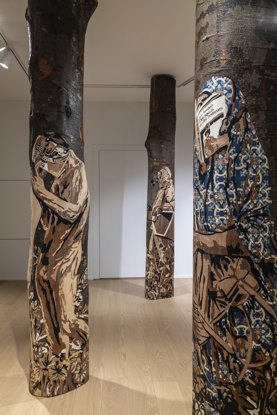Exhibition view, Andrea Mastrovito This Beam in My Eye Is from the Tree I Planted, 14.03. – 01.05.2024. Wilde Genève. Photo: Eric Bergoend
