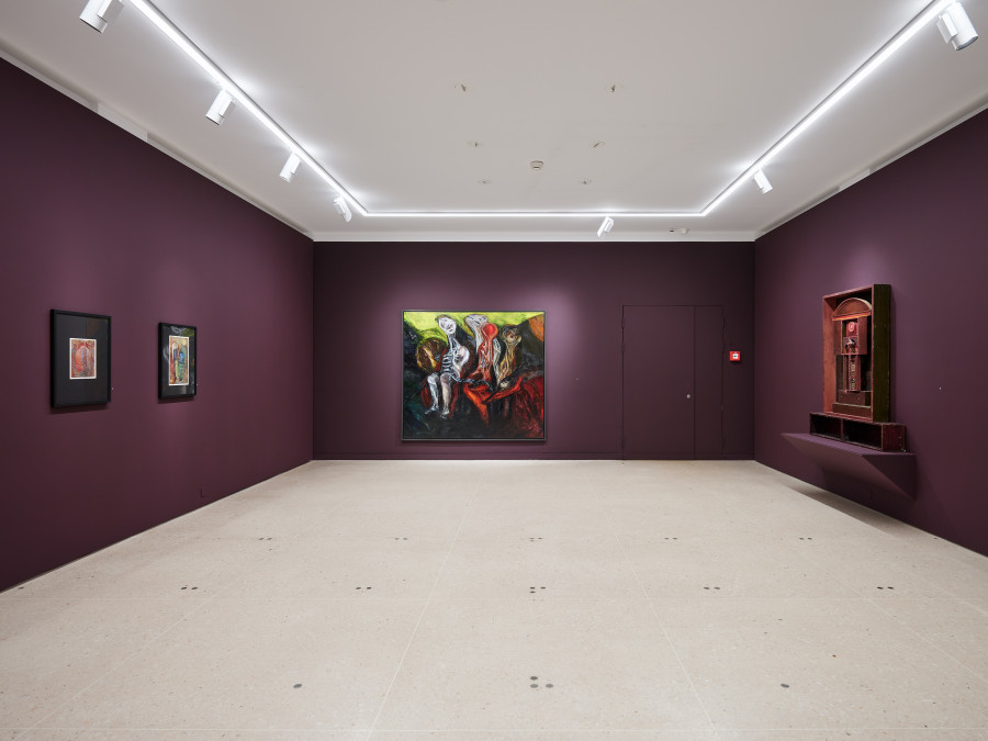 Exhibition view, «Träumende Dinge – Heidi Bucher, Miriam Cahn, Meret Oppenheim, Hannah Villiger, Ilse Weber et al.», Kunsthaus Zug, 2026, © 2026, ProLitteris, Zurich. Photo: Ernst Kehrli