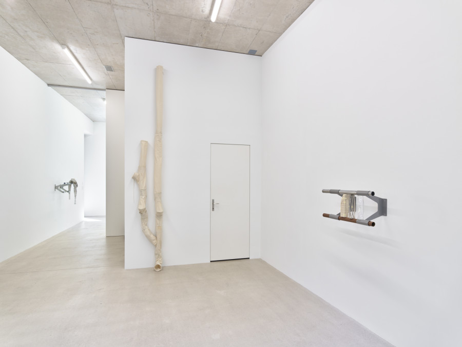 Installation view, Christiane Blattmann, Submissive Sculpture, Damien & The Love Guru, Zürich, 2025. Courtesy of the artist and Damien & The Love Guru, Brussels/Zurich. Photography : Felix Jungo
