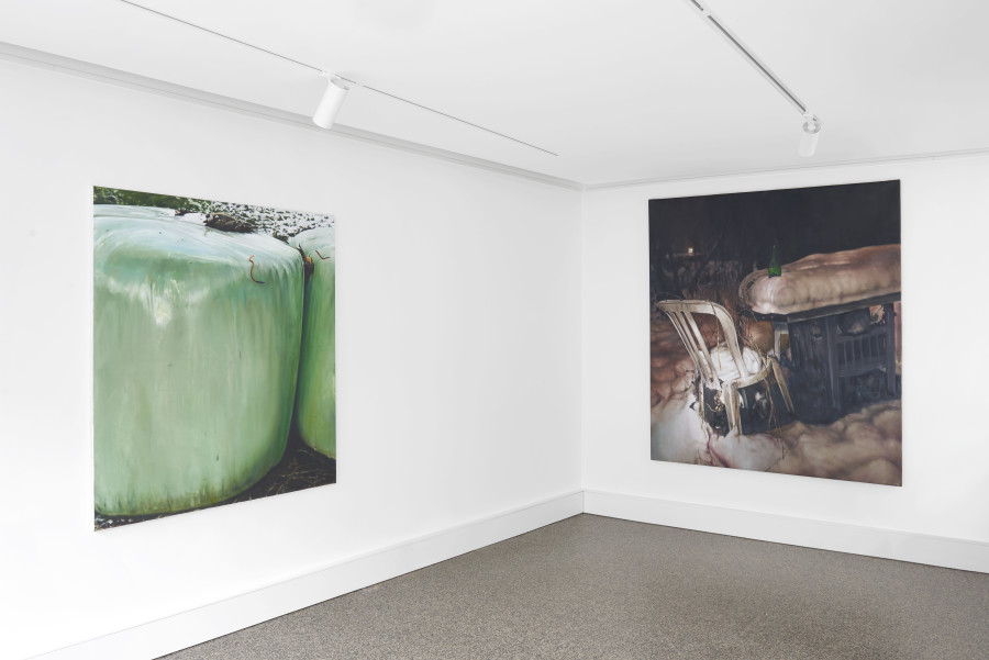Spring Collective, 2021, installation view, Wilde Basel © Photo: Philipp Hänger. Courtesy the artists and Wilde.