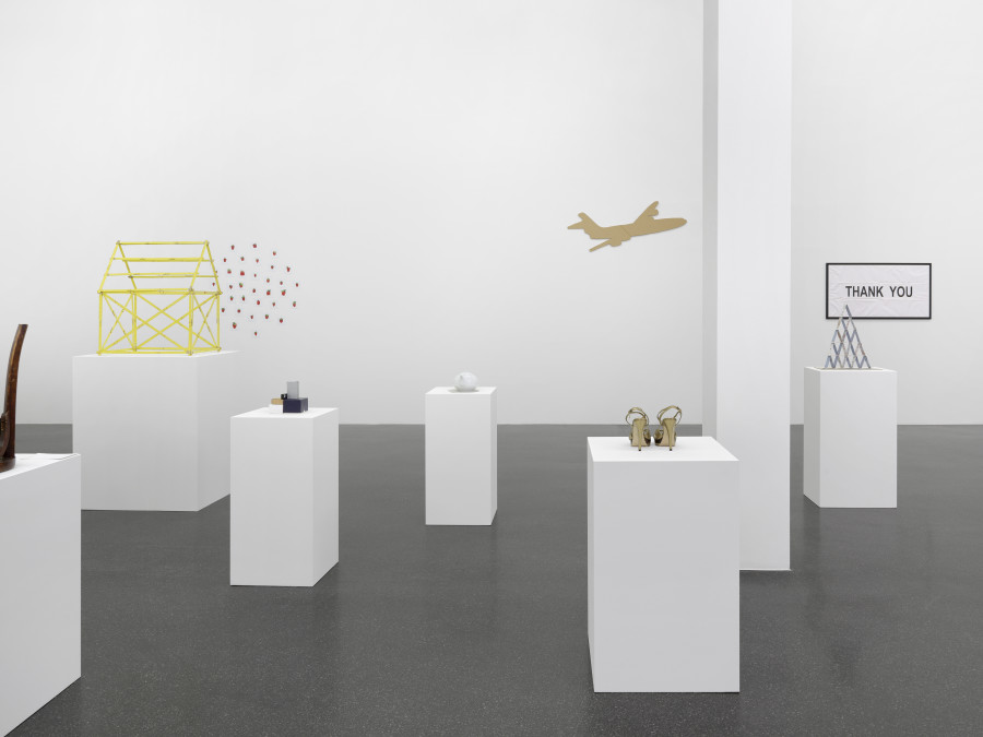 Installation view, Hans-Peter Feldmann, Galerie Francesca Pia, 2021. Photo: Annik Wetter