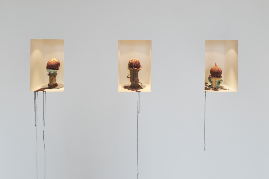 9. Monika Emmanuelle Kazi, La boisson, 2022. Photo : Guillaume Python. Courtesy Kunsthalle Friart Fribourg