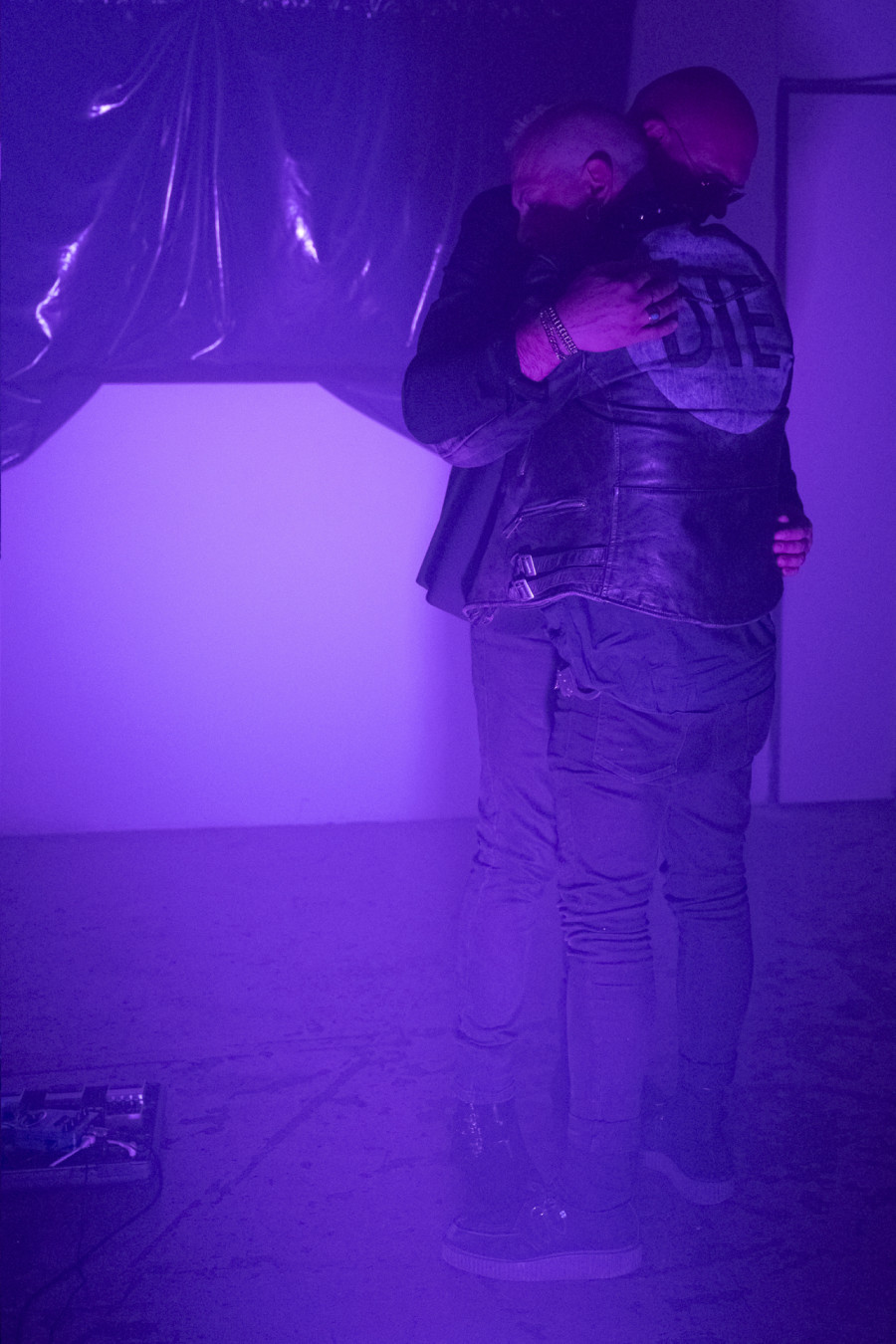 Nicola Genovese, Desireless, performance (with They Die), curated by Francesco Urbano Ragazzi, produced by Fabriktheater Rote Fabrik, 2023.