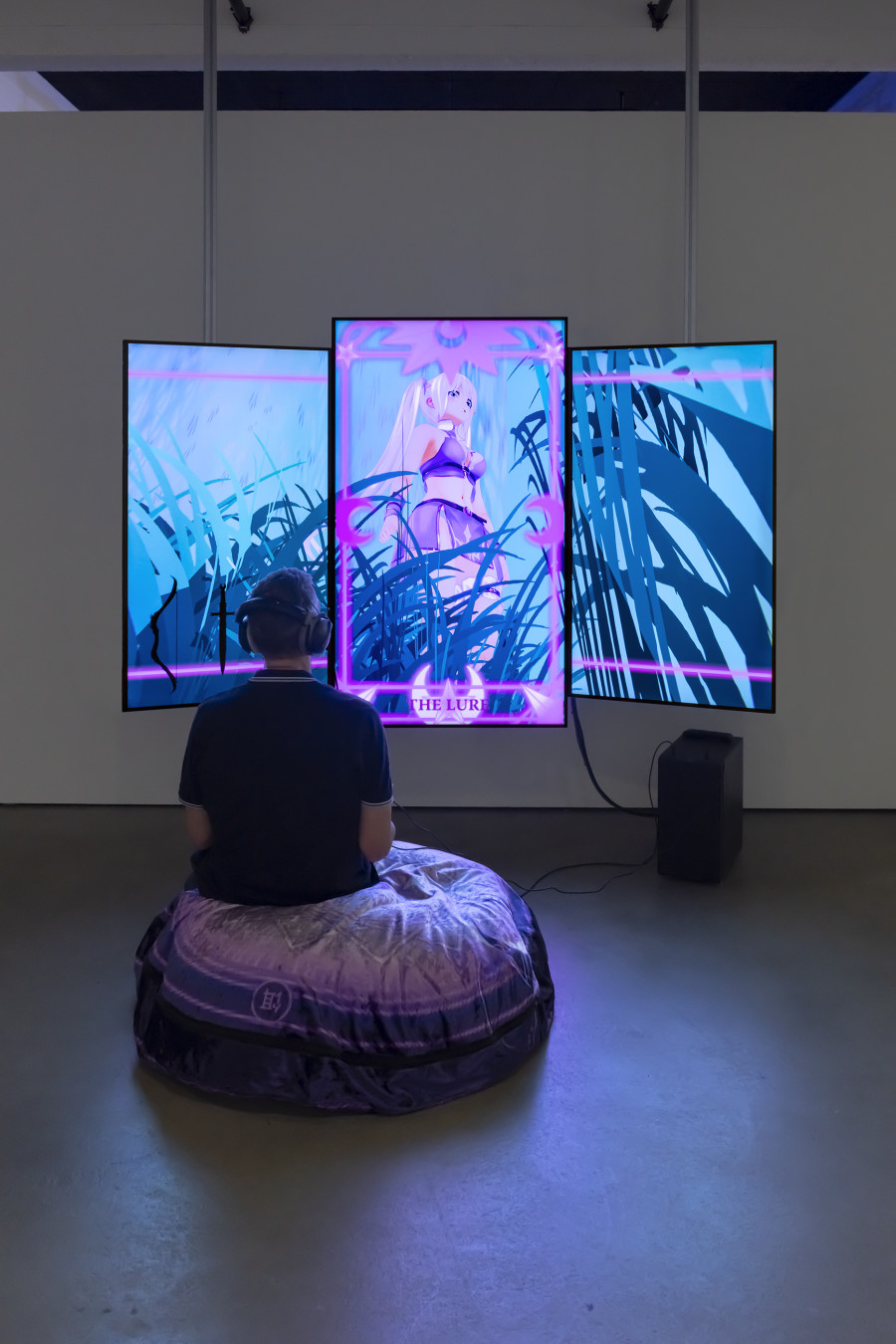 Sian Fan, Lure, 2024, «New Rituals [for the End of the World]», 2026, HEK, photo: Franz Wamhof