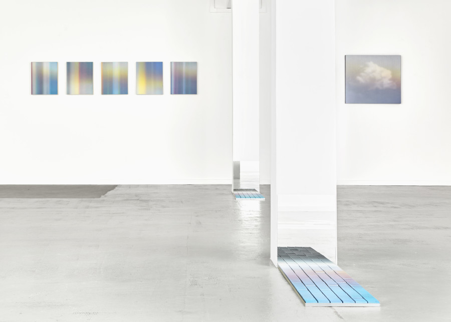 Exhibition view, Adrien Couvrat, Habiter une peinture, Galerie Heinzer Reszler, 2024-2025. Photo credit: Laurent Isler