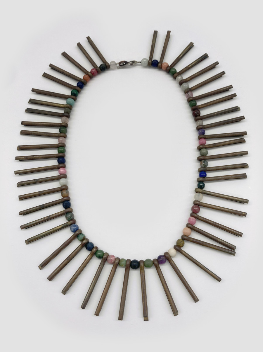 Bernhard Schobinger, Splinten-Kette / Cotter Pin Necklace, 1997, Necklace made of brass, precious stones, silver, 29.5 x 22.5 x 0.6 cm, Neckline 55 cm
