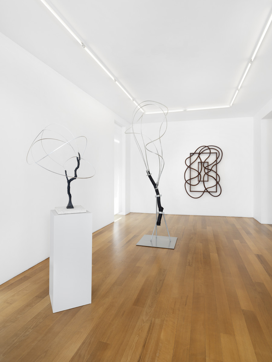 Exhibition view, Pablo Reinoso, xippas, Geneva, 2025. Photo credit: Julien Gremaud. Courtesy Xippas