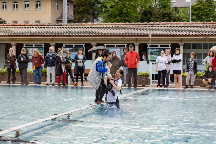 Live Performance Ei Arakawa, Don't Give Up, 13.05.2023, Les Bains de la Motta, Kunsthalle Friart Fribourg. Photo Julie Folly