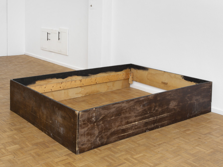 Exhibition view, Emily Barker, Wall Works, Sentiment, 2023. Photo credit: Philipp Rupp / Julien Gremaud. Courtesy of the artist and Sentiment
