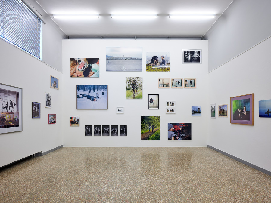 Exhibition view, Ja, wir kopieren!, Strategien der Nachahmung in der Kunst seit 1970, Kunstmuseum Solothurn, 2022. Photo credit: David Aebi © Kunstmuseum Solothurn