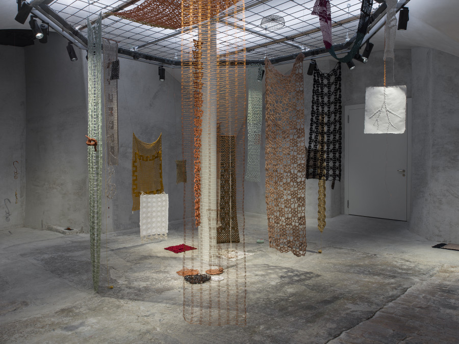 Exhibition view «nudos de tiempo» by ektor garcia, mixed media installation, Cabaret Voltaire 2022. Photo: Cedric Mussano. Courtesy: the artist