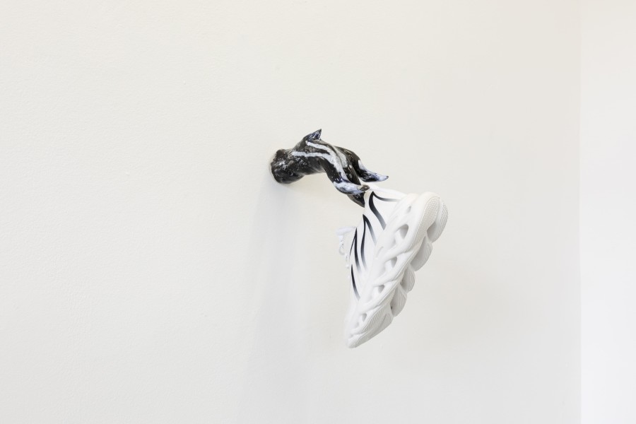 Human Being Plastic, Ceramic 34 x 13 x 25 cm, Markéta Jachimova, MY HANDS, KALI Gallery, Installation view, 2022