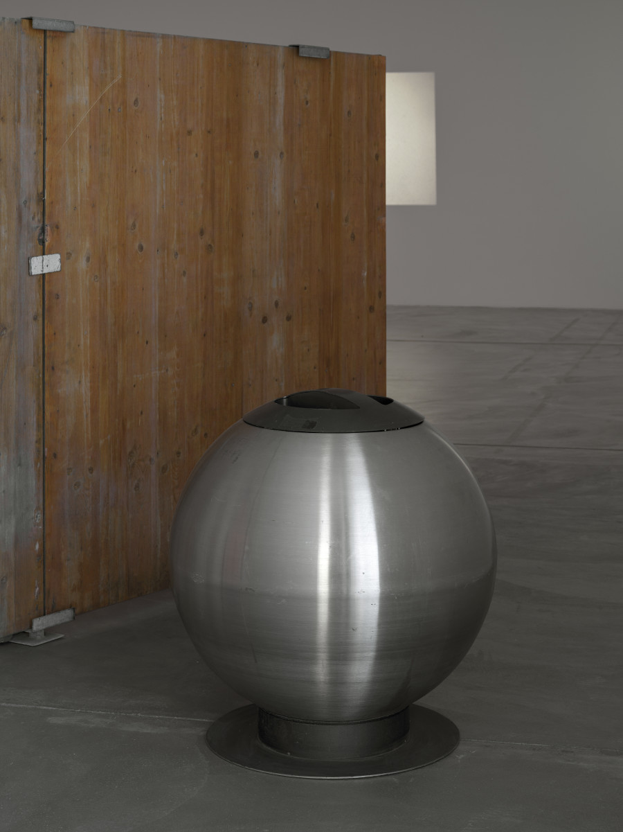 Klara Lidén, Over out und above, Kunsthalle Zürich, 2025. Image: Cedric Mussano