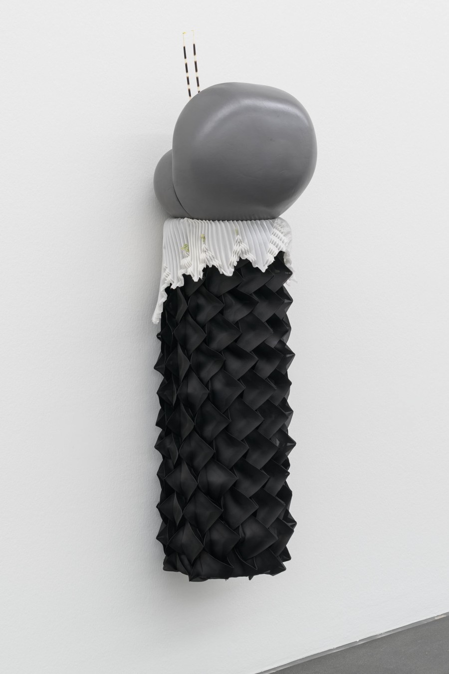 Maude Léonard-Contant, Herbes aux chantres, 2023, hedge mustard, pleated organza, porcupine quills, steel,wood, leather. Photo: Marc Latzel
