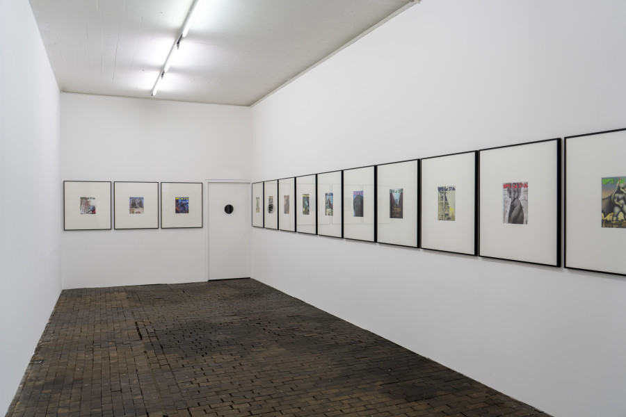 Vue d’exposition de Dialogue of the Dogs de Will Benedict au Centre d’Art Contemporain Genève (15.10.2022‒18.12.2022). © Centre d’Art Contemporain Genève. Photo : Julien Girard