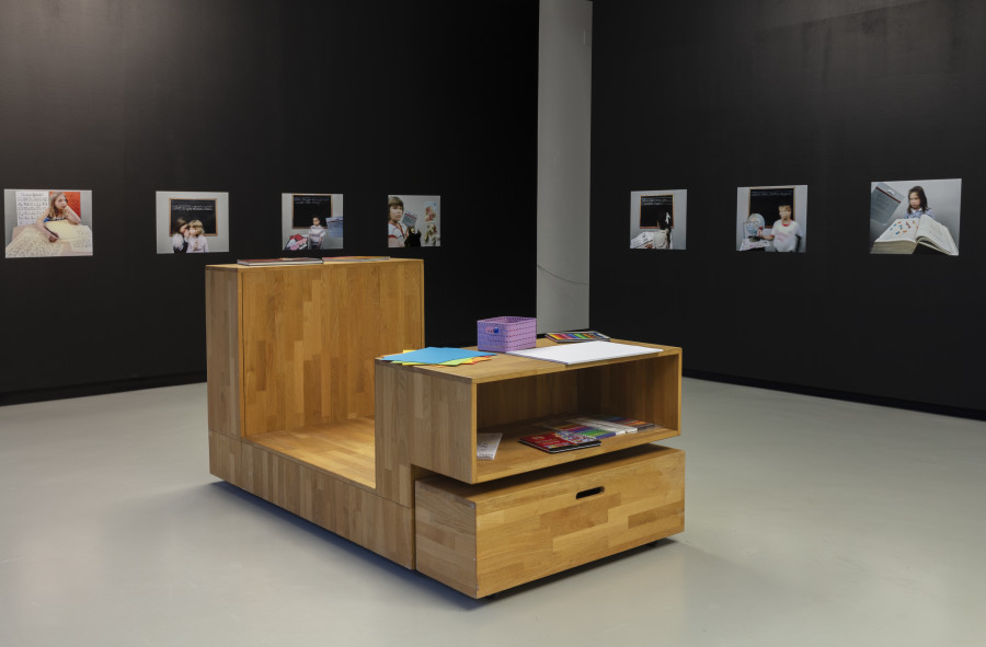 Anne Turyn, The pleasure of text, Musée des beaux-arts Le Locle, 2023. © 2023, Musée des beaux-arts Le Locle. Photo: Lucas Olivet. Tous droits réservés.