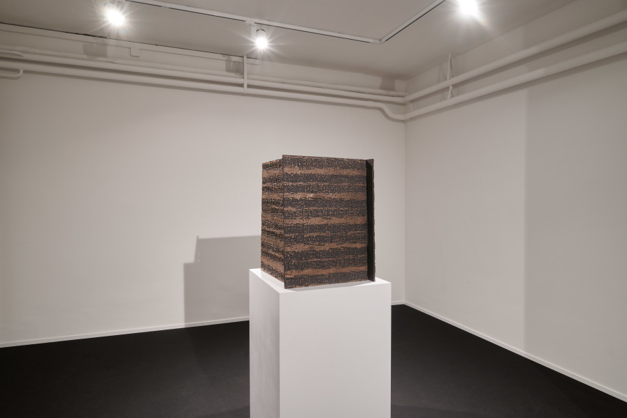 Installation shots of "After the storm" with works by Idris Khan and Annie Morris exhibited at Galerie Fabian Lang, Zurich, (9 June 2023 - 29 July 2023). Credit: Courtesy of artists and Galerie Fabian Lang. Copyright: © Fabian Lang