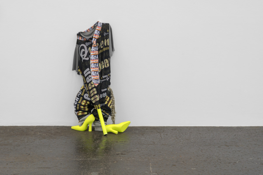 Chalisée Naamani, No Kings, Only Queens, 2025. Photo: Kunst Halle Sankt Gallen, E. Sommer. Courtesy: the artist and Ciaccia Levi, Paris/Turin.